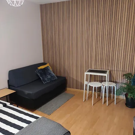 2 Privatunterkunft Aniche
